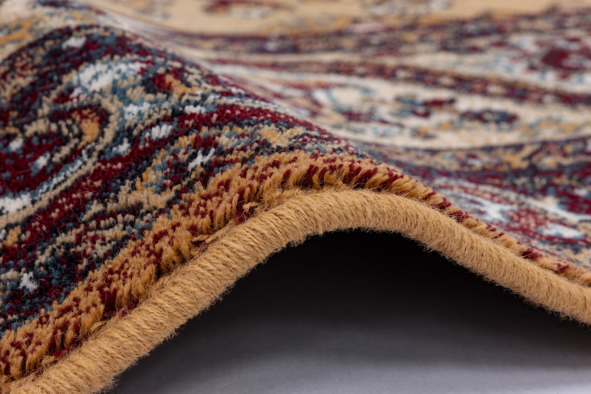 Isfahan Aretuza Dark Red
