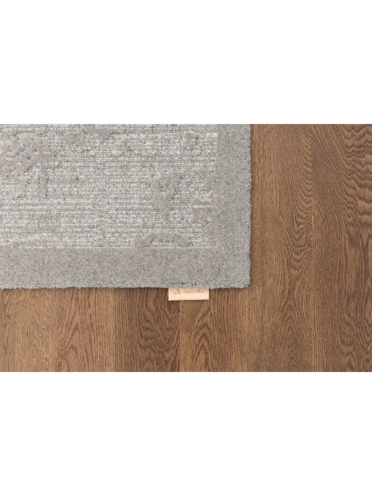Noble Azan Grey